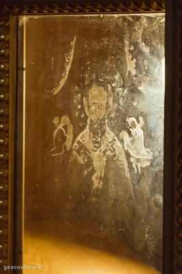 1289054628_img_8490_400