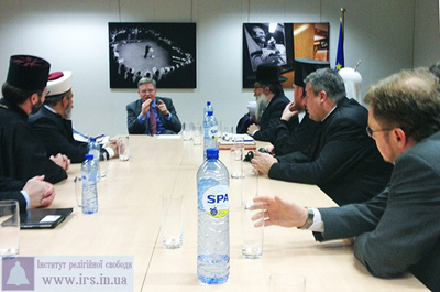 2013.03.06_4b_uccro_brussels_irs.in.ua_400 2013.03.06_4b_uccro_brussels_irs.in.ua_400